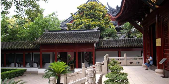 VISITE GUIDEE : Dans l'ancienne ville chinoise, les villas oubliées